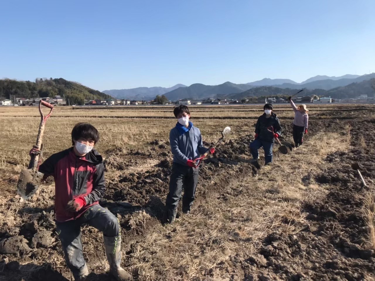 学生援農ボランティアの地域による受け入れ継続条件の解明